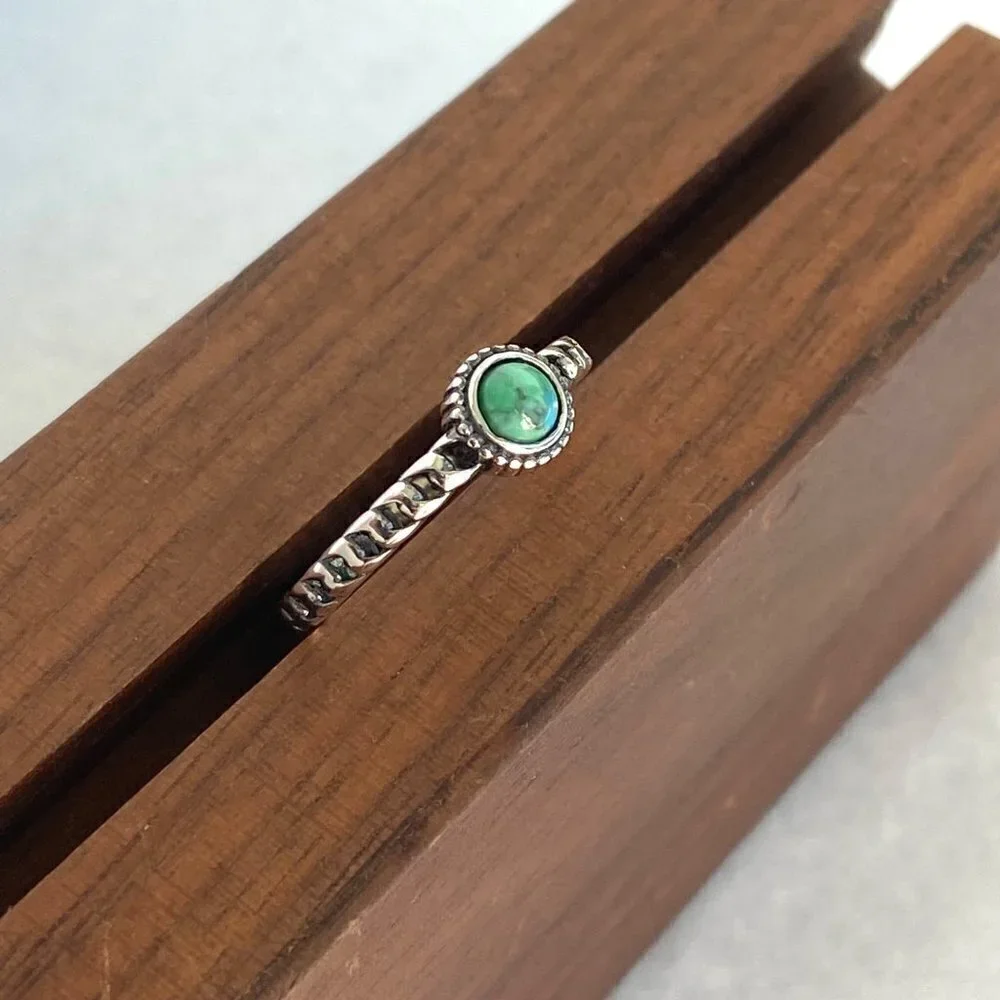 Sterling Silver 925 Dainty Minimalist Round Turquoise Twisted Band Ring Sz 7.25